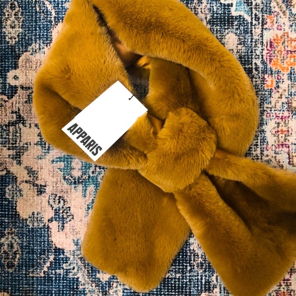 apparis Accessories - Apparis Faux Fur Scarf Camel Brown